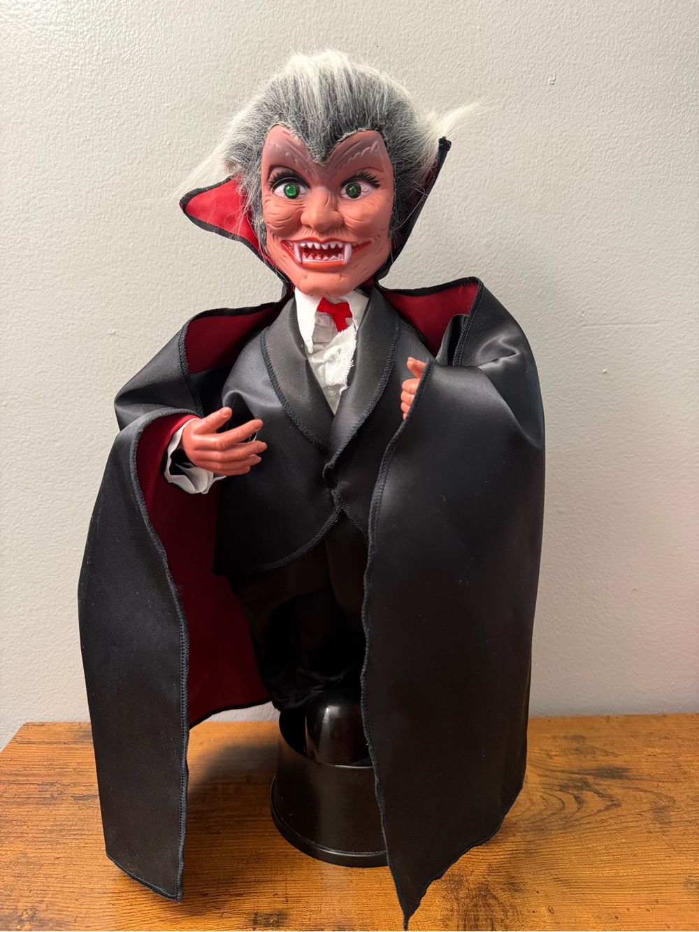 Vintage 1988 Dracula Vampire Animated Halloween Figure Funny Toys Corp 16" Vtg